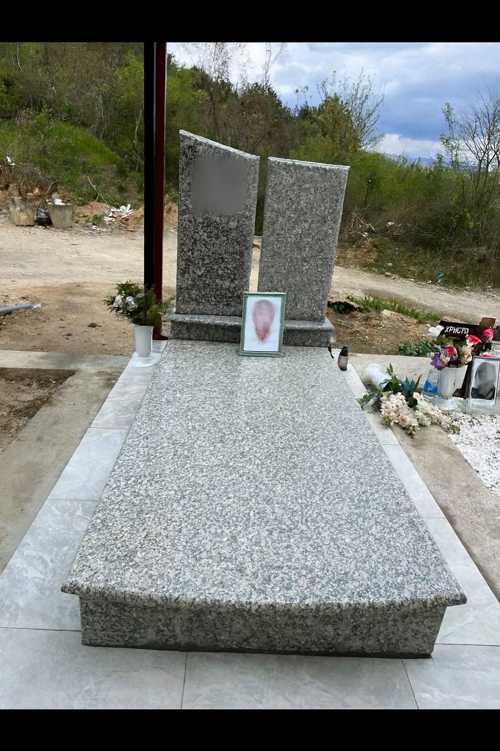 Надгробни споменици